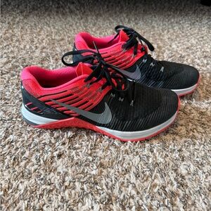 Nike Women's Metcon Flyknit